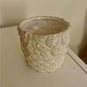 Tulip Cream Stone Vase